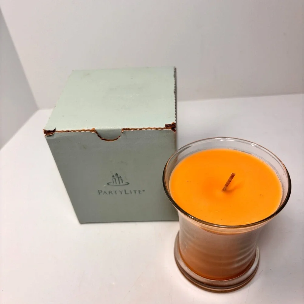 PartyLite BestBurn Trumpet Jar Candle, Rice Milk & Honey, 6.7 oz, NIB G02422